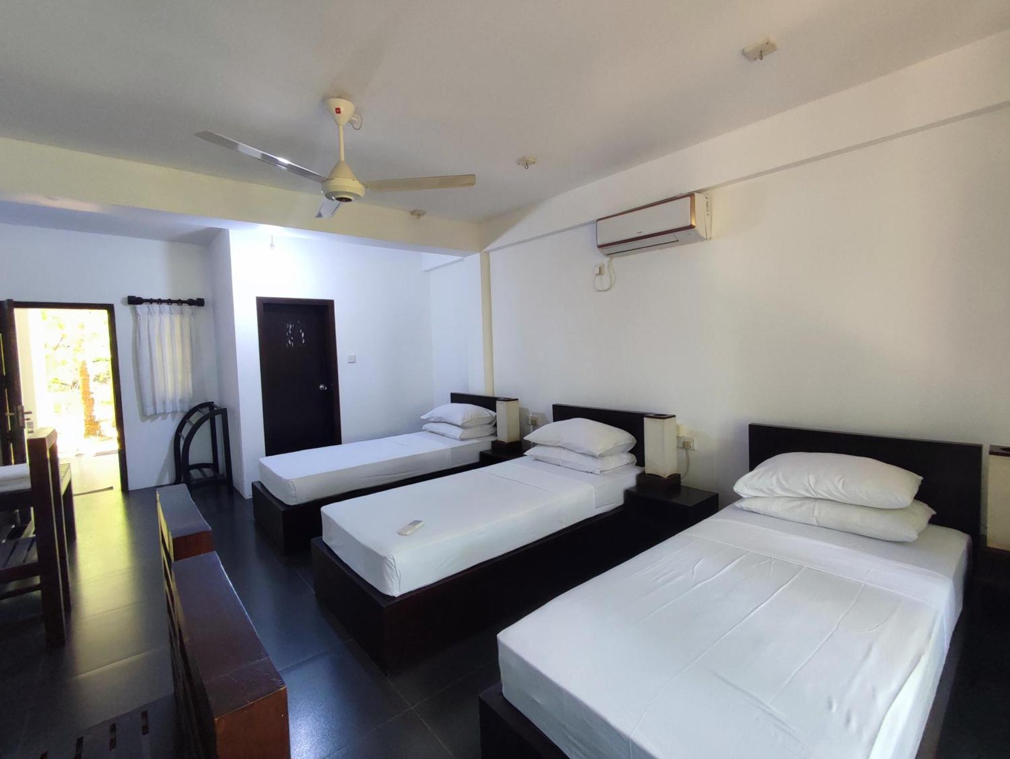 Lakmini Lodge สิกิริยา ภายนอก รูปภาพ