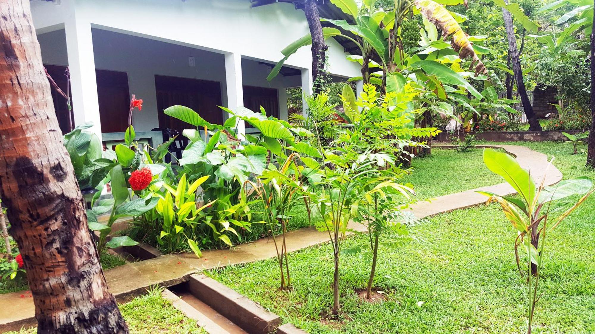 Lakmini Lodge สิกิริยา ภายนอก รูปภาพ