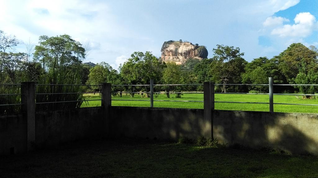 Lakmini Lodge สิกิริยา ภายนอก รูปภาพ