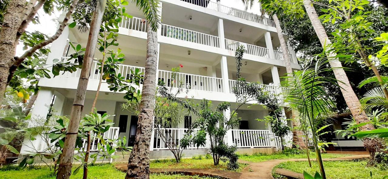 Lakmini Lodge สิกิริยา ภายนอก รูปภาพ